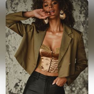 12th Tribe Jaxon Olive Cropped Blazer